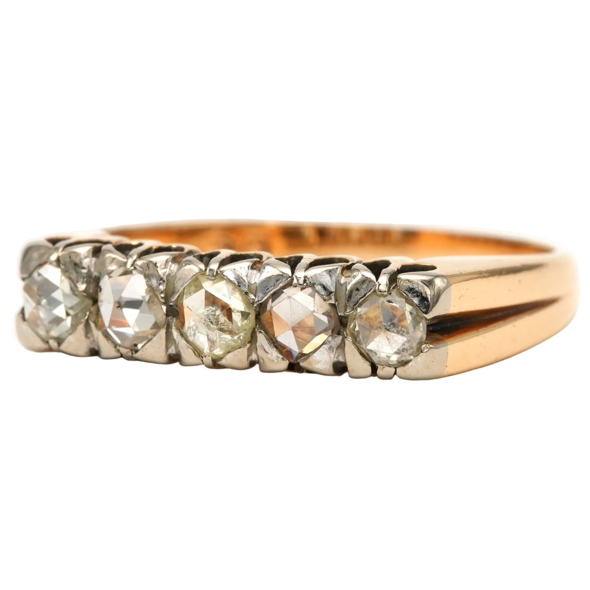 Bague en or jaune et diamants - Castafiore