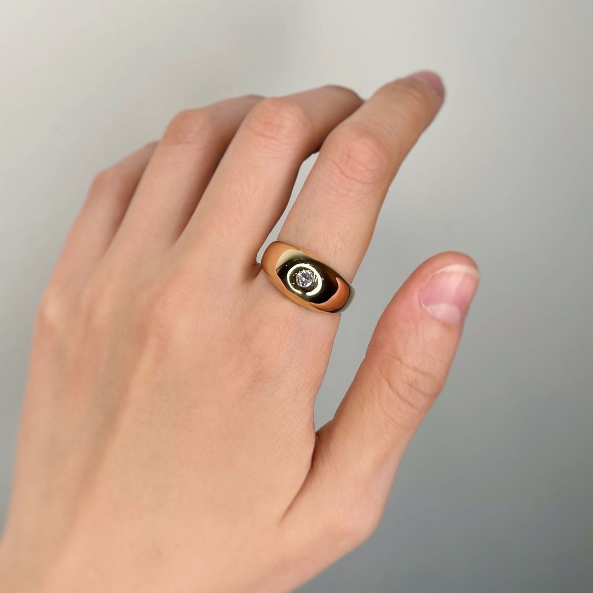 Bague en or jaune et diamants - Castafiore