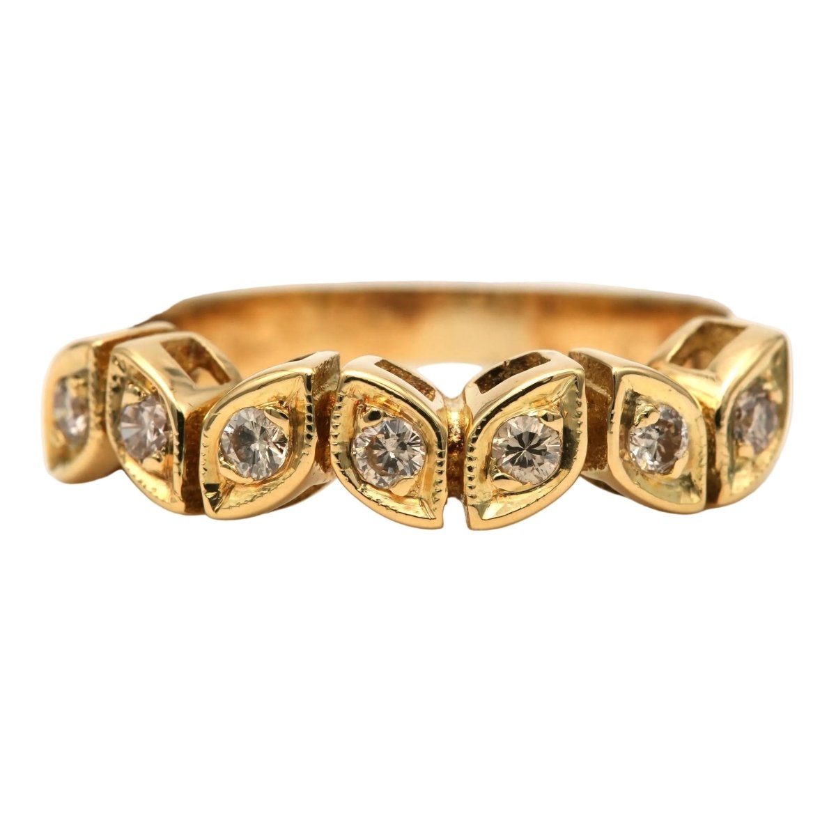 Ring at yellow gold and diamonds