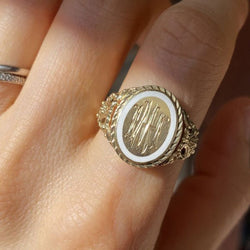 Bague en or jaune et émail - Castafiore