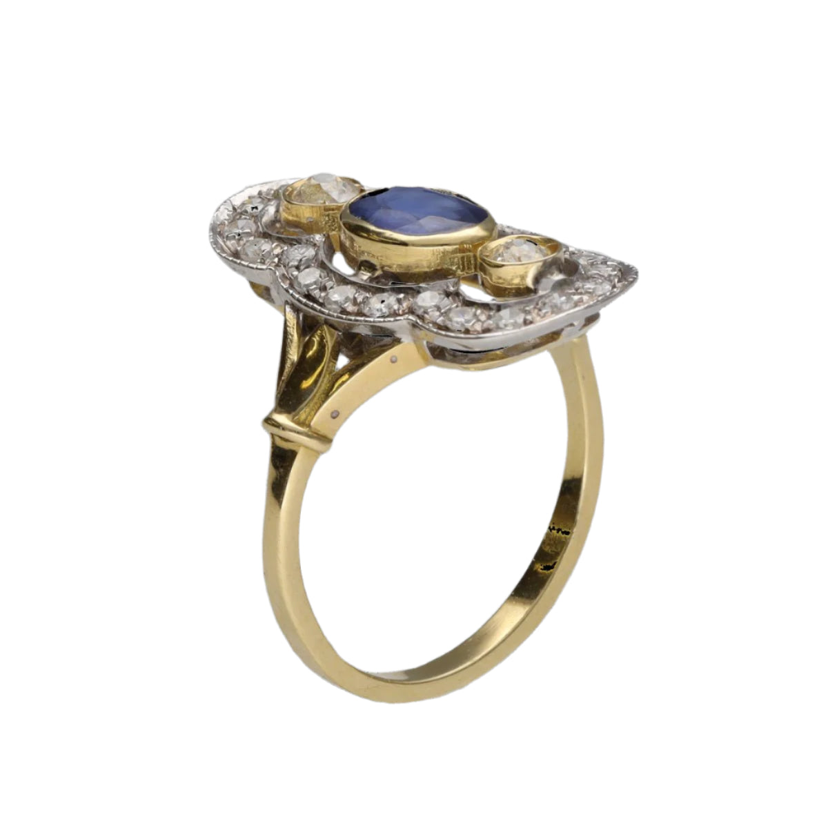 Bague en or jaune et gris 18 Cts avec saphirs et diamants vers 1970. Taille 55. - Castafiore