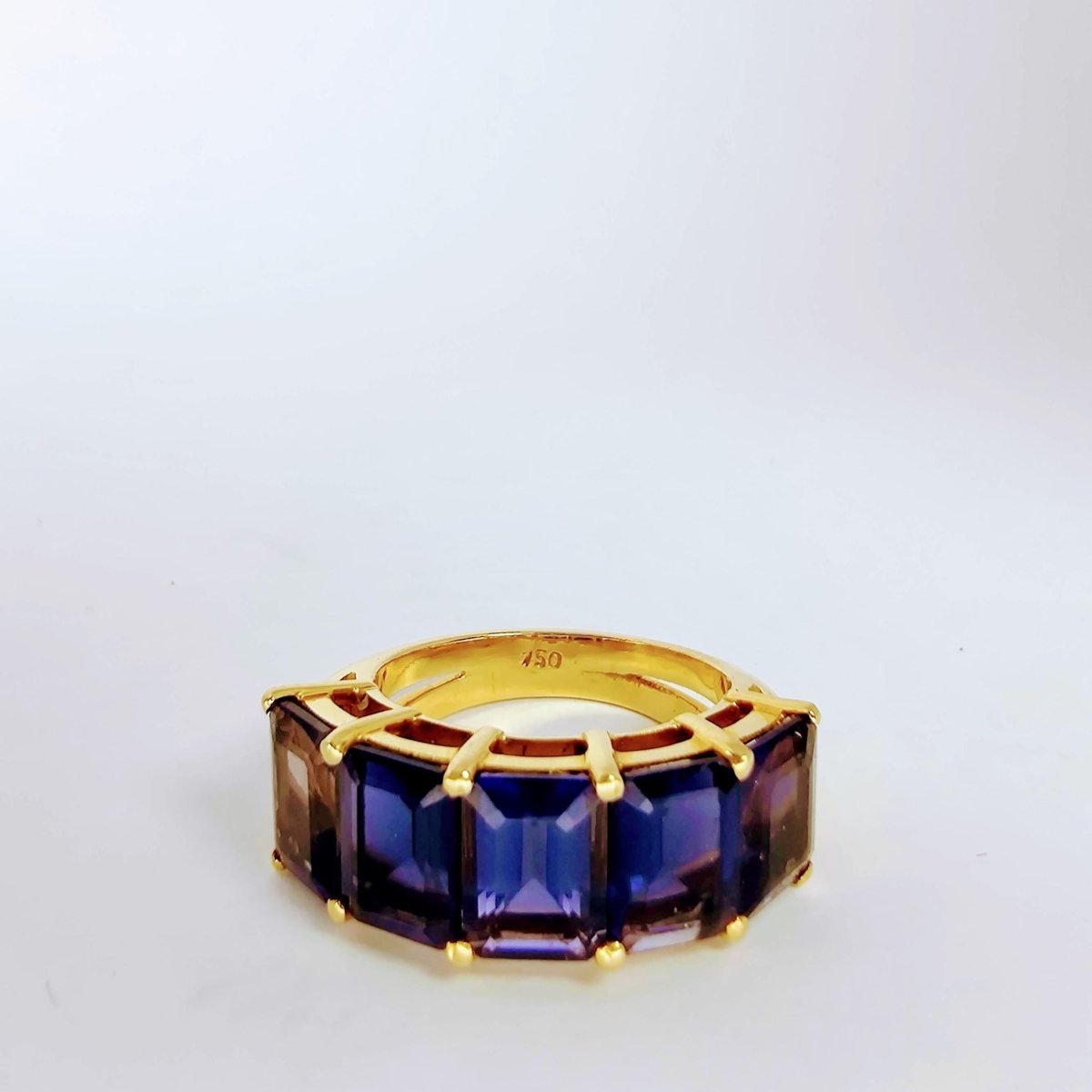 Bague en or jaune et iolite - Castafiore
