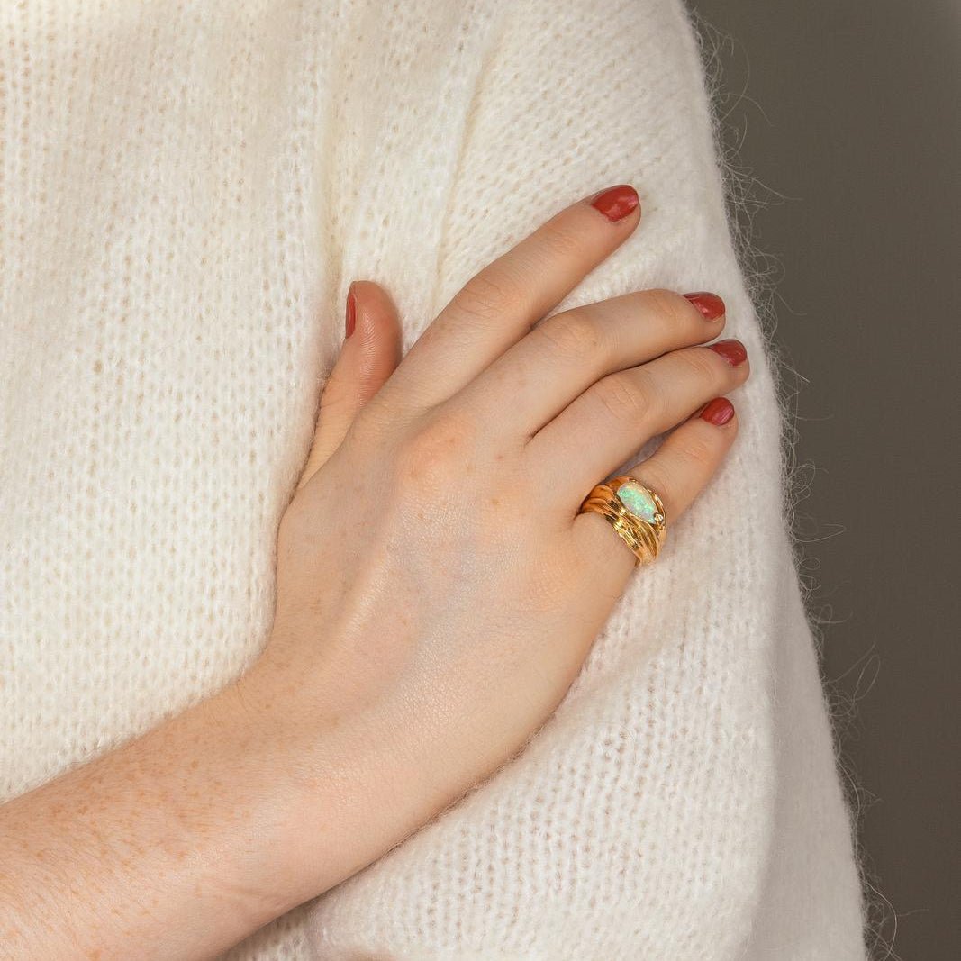 Ring Yellow gold Opal