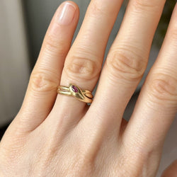 Bague en or jaune et rubis - Castafiore