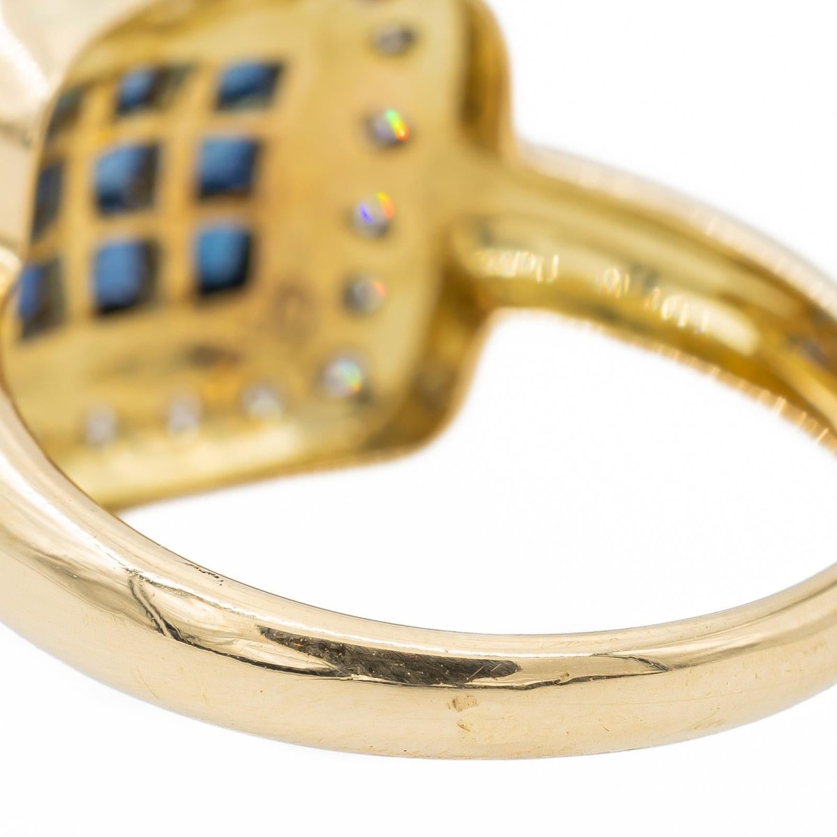 Bague en or jaune et Saphir - Castafiore