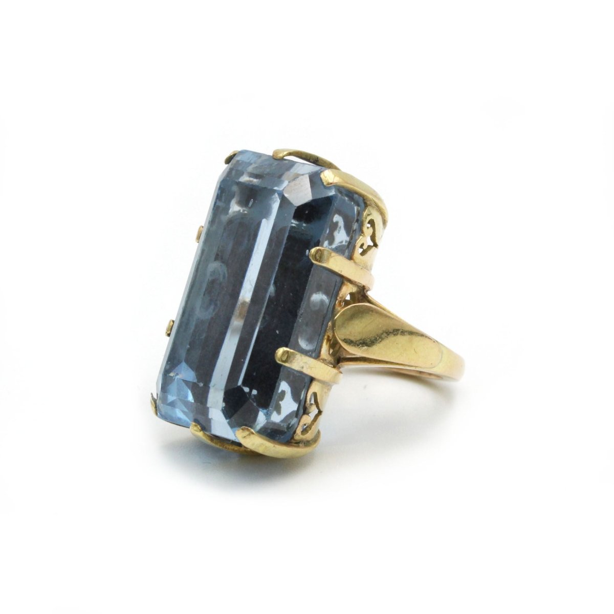 Bague en or jaune et topaze - Castafiore
