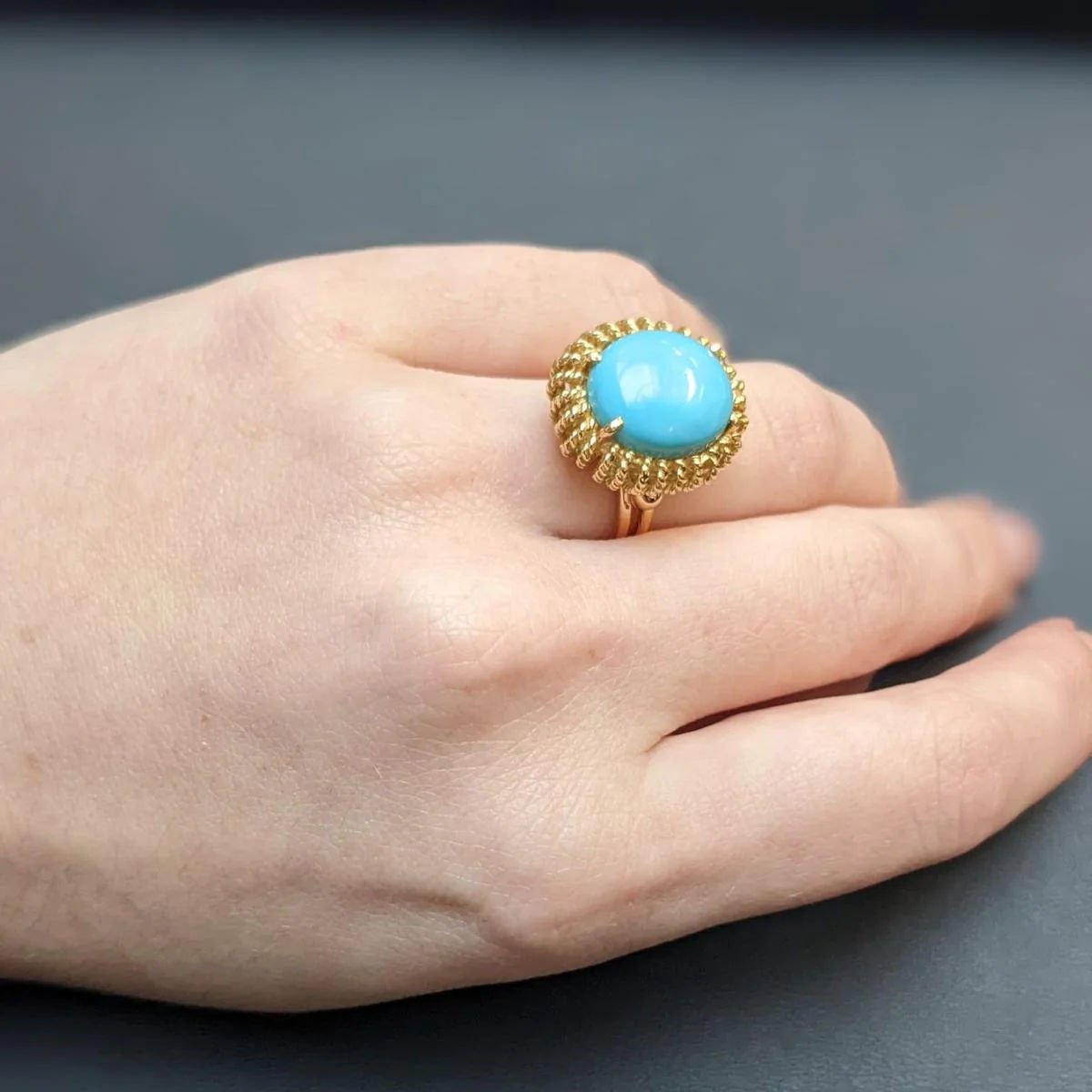 Bague en or jaune et turquoise - Castafiore