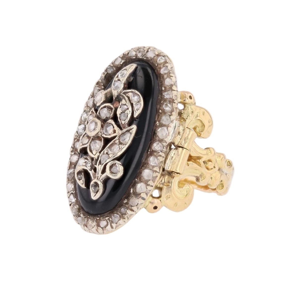 Ring antique onyx secret diamonds
