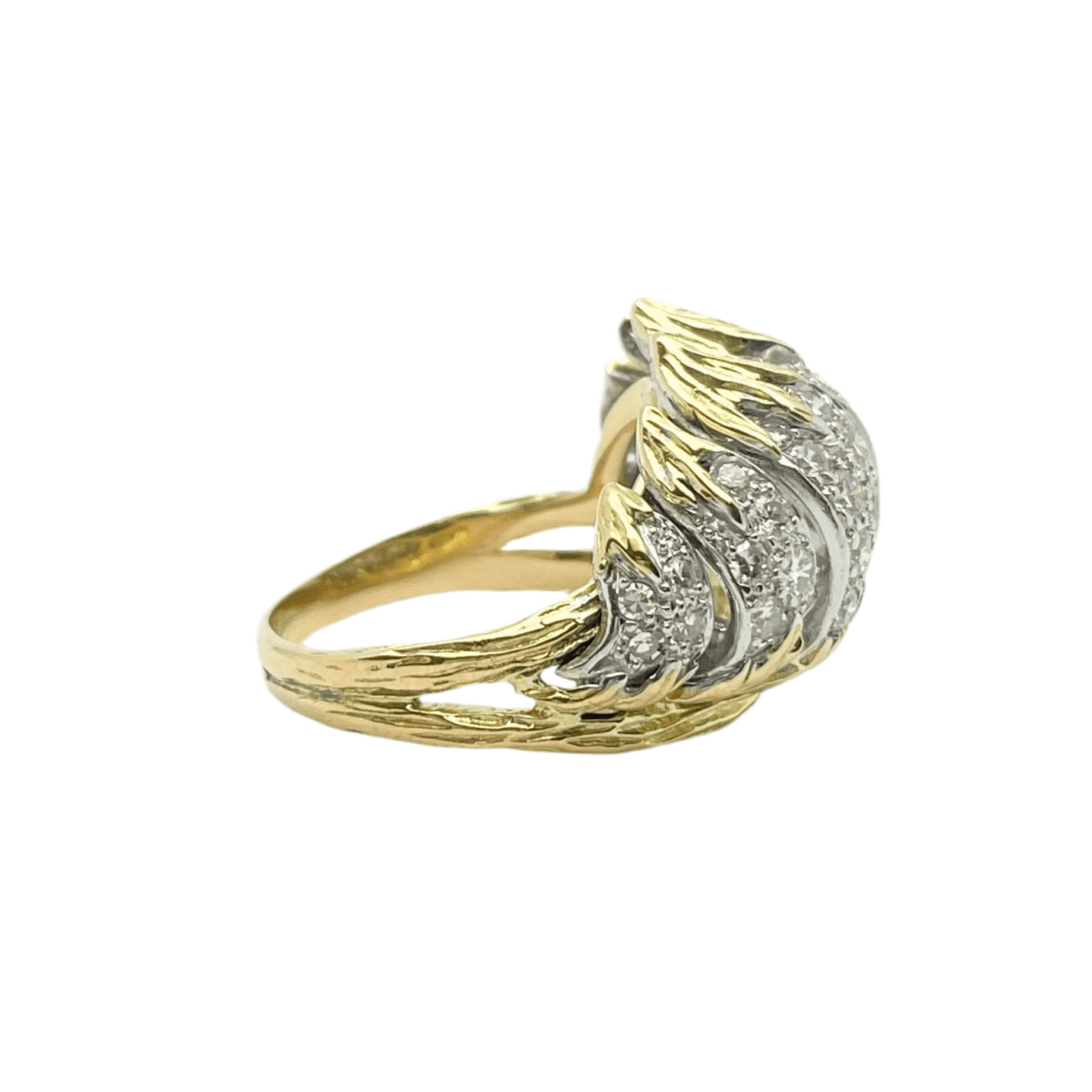 Bague en or jaune, or blanc et diamants - Castafiore