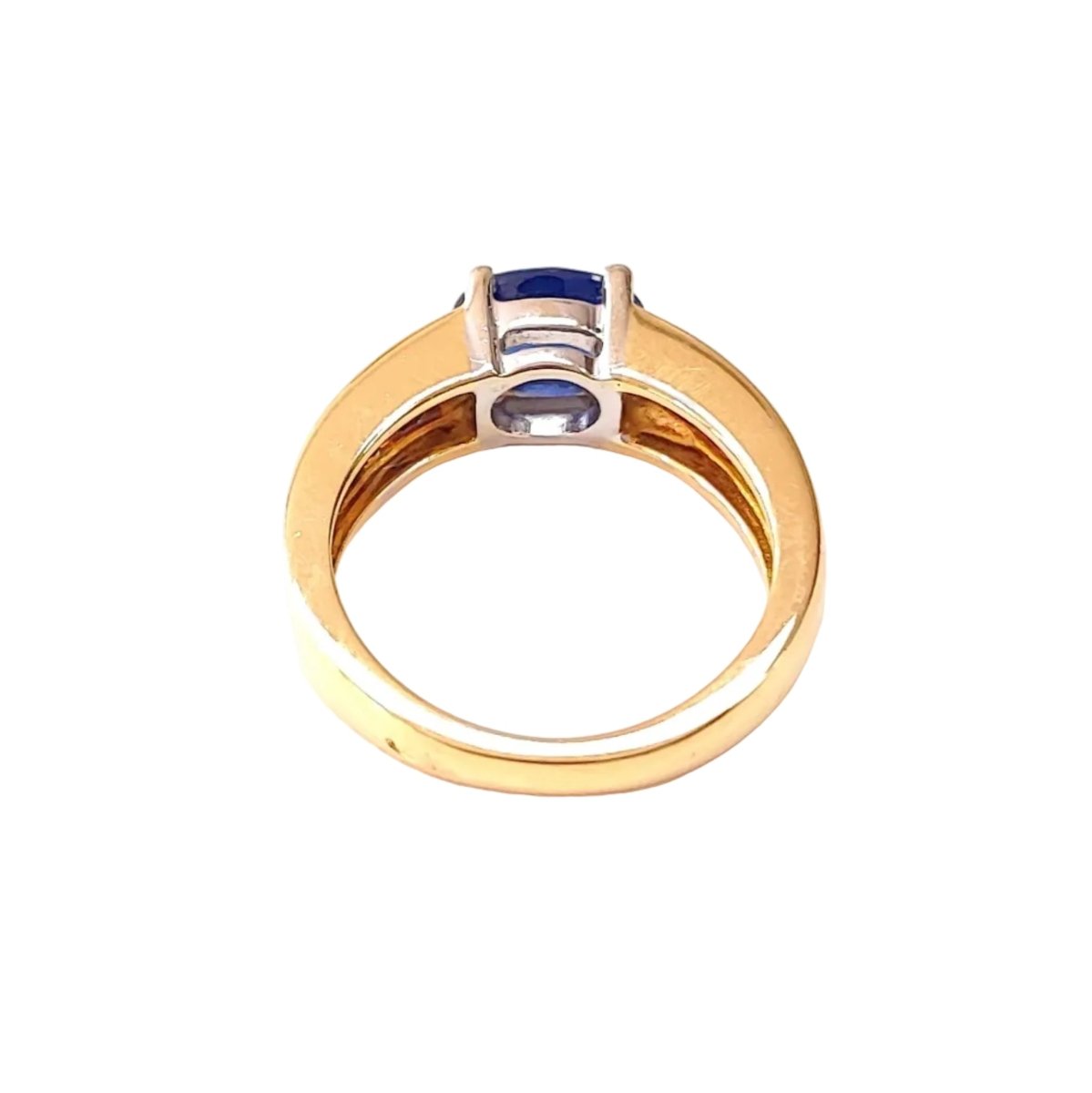 Bague en or jaune, or blanc, saphir, et diamants - Castafiore