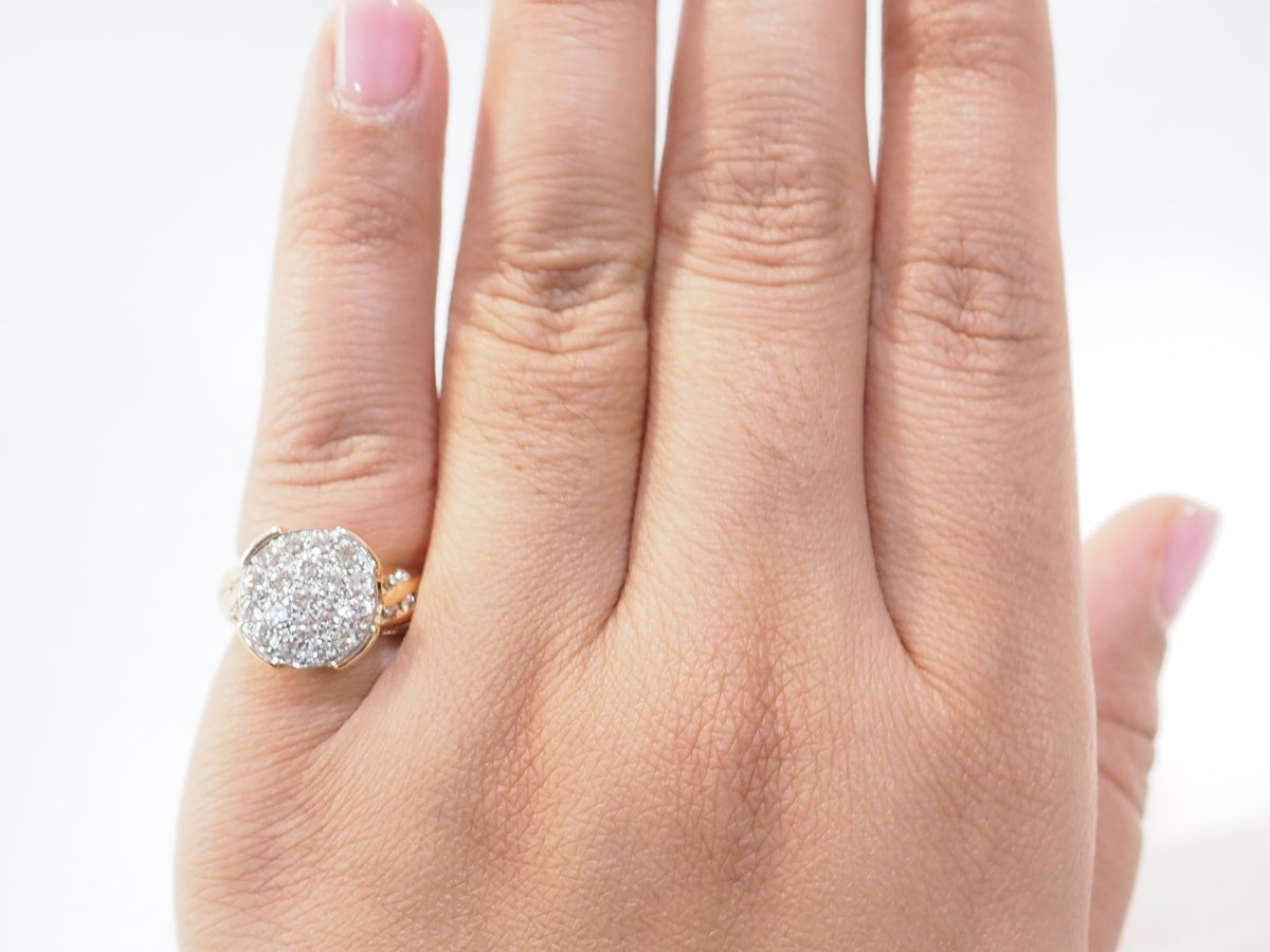 Bague en or jaune pavage de diamants - Castafiore