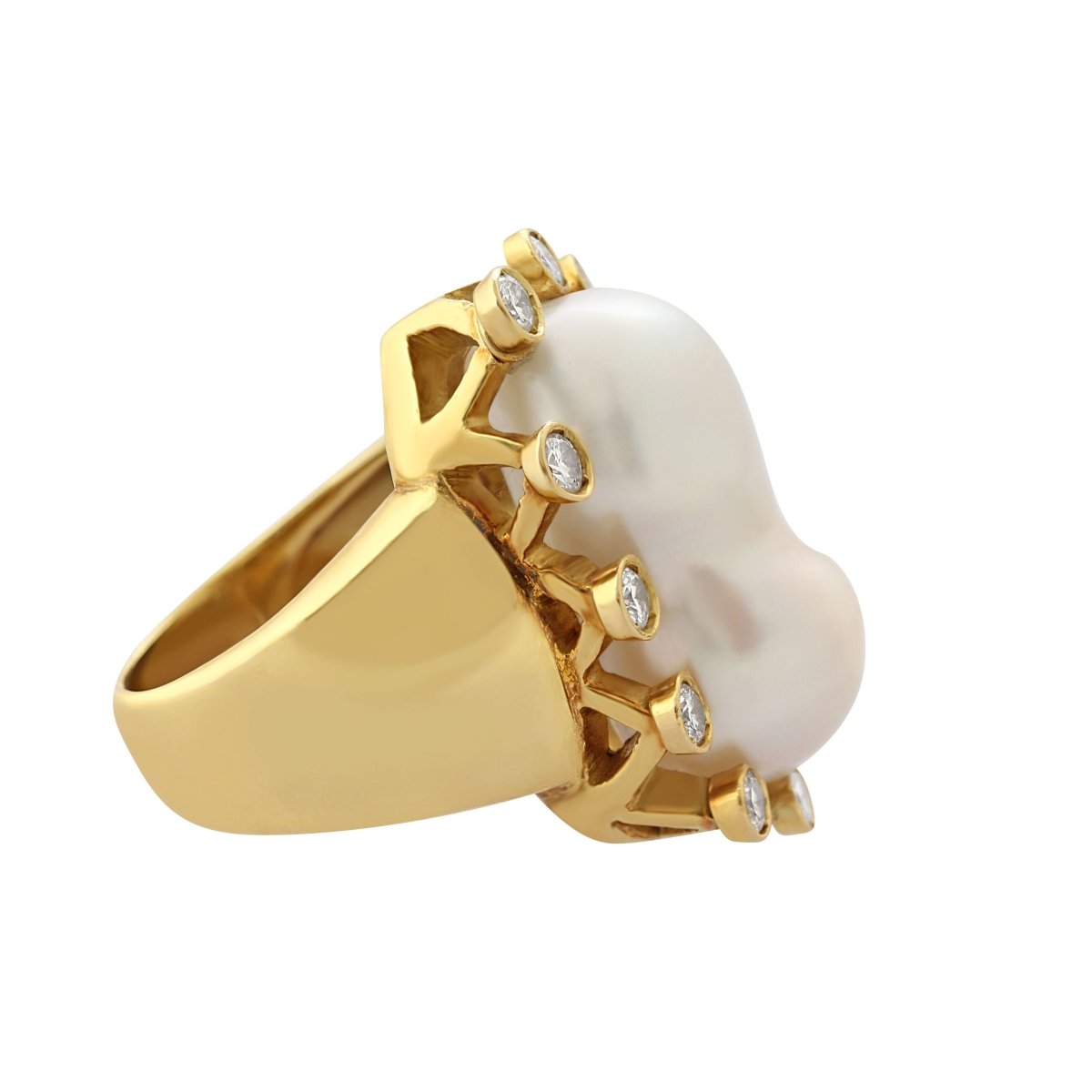 Bague en or jaune, perle de culture et diamants - Castafiore