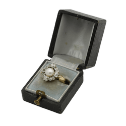 Bague en or jaune, perle et diamants - Castafiore