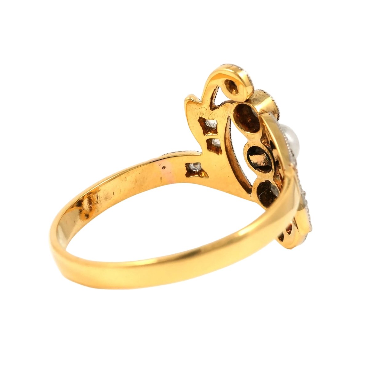 Bague en or jaune, perle et diamants - Castafiore