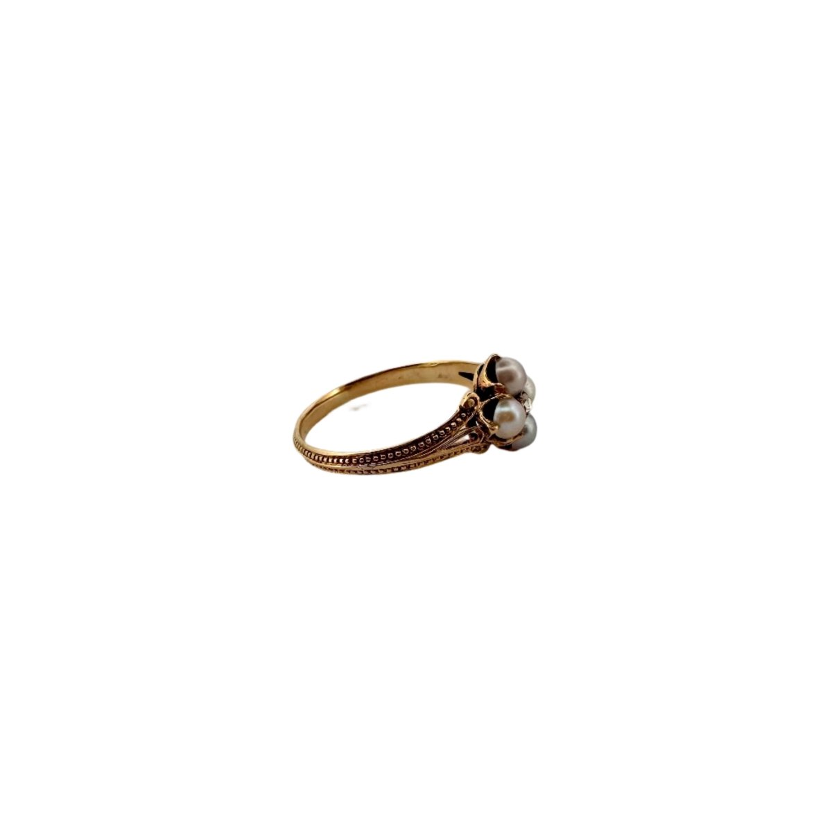 Bague en or jaune, perles et diamant - Castafiore