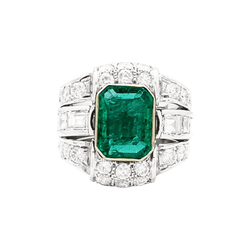 Ring emerald from Colombia, diamonds, paltinium, yellow gold.