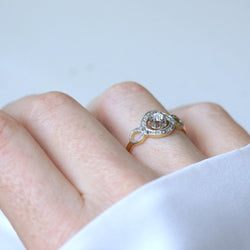 Bague en or jaune, platine et diamants - Castafiore