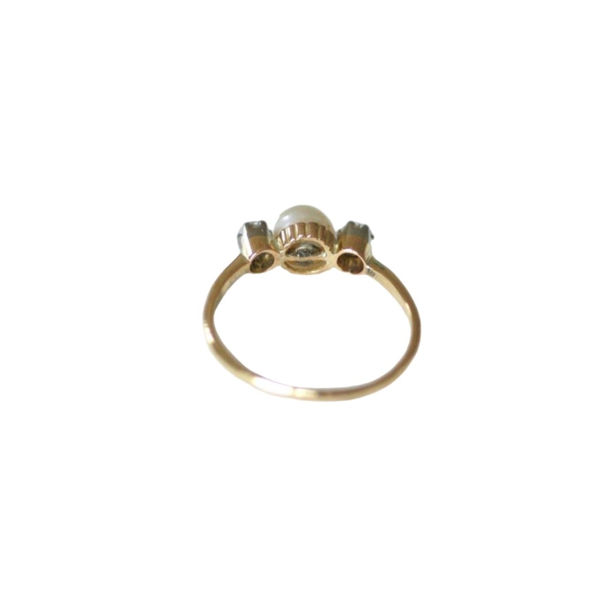 Bague en or jaune, platine, perle, et diamants - Castafiore