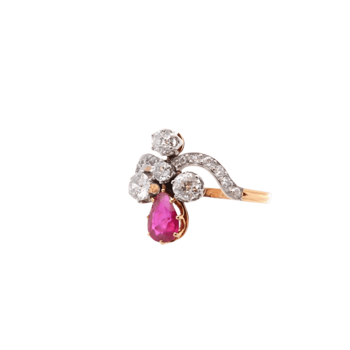 Bague en or jaune, platine, rubis et diamants - Castafiore