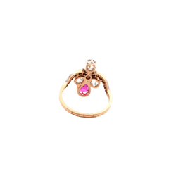 Bague en or jaune, platine, rubis et diamants - Castafiore