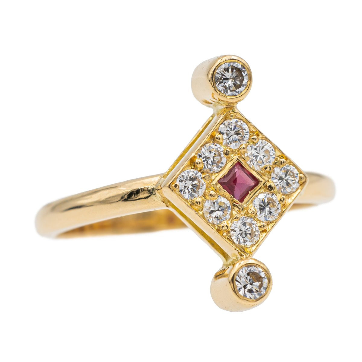 Bague en or jaune, rubis et diamant - Castafiore