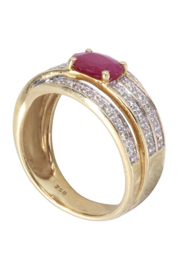 Bague en or jaune, rubis et diamants - Castafiore
