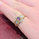 Bague en or jaune, rubis et diamants - Castafiore