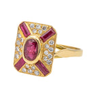 Bague en or jaune, rubis et diamants - Castafiore