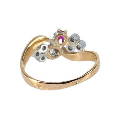 Bague en or jaune, rubis et diamants - Castafiore