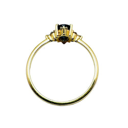 Bague en or jaune, saphir bleu, et diamants - Castafiore