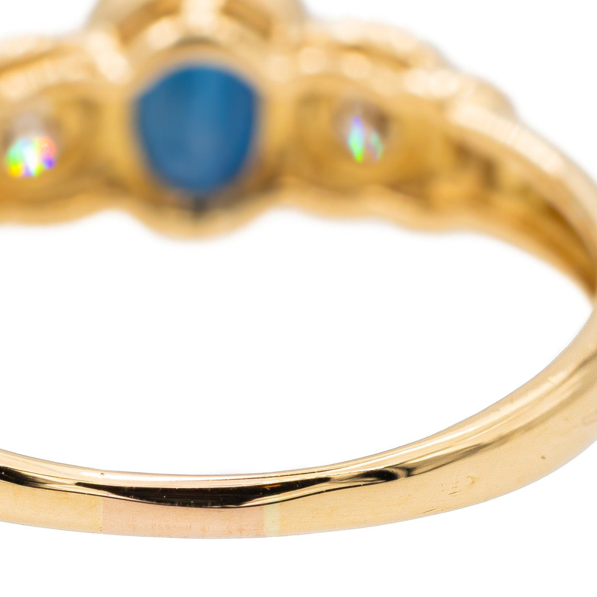 Bague en or jaune, saphir et diamant - Castafiore