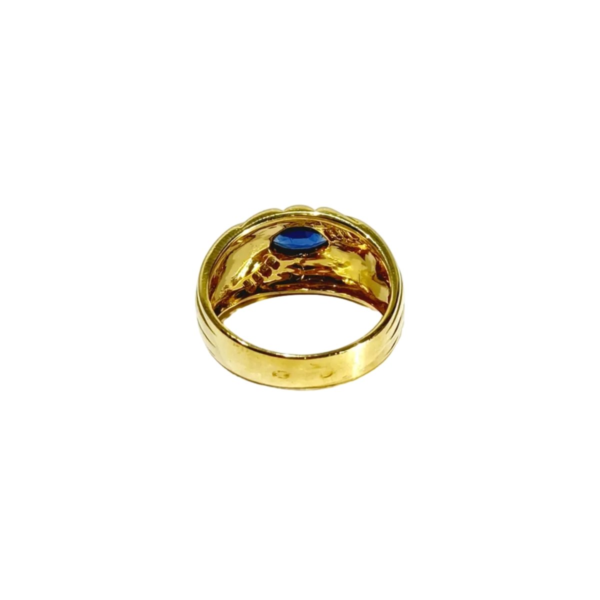 Bague en or jaune, saphir et diamants - Castafiore