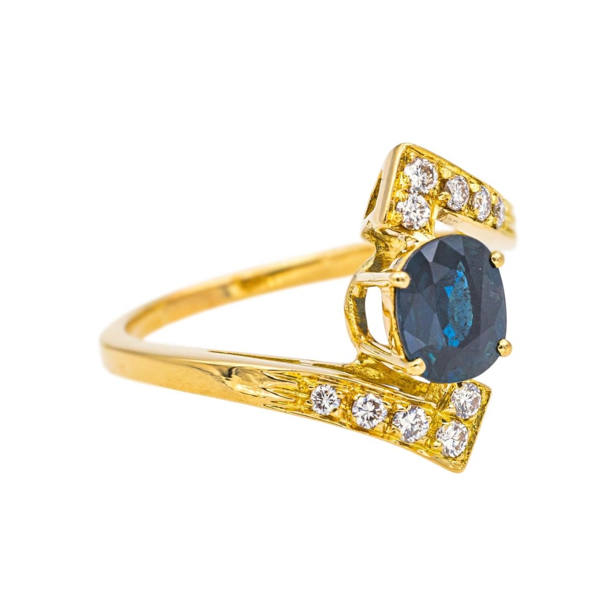 Bague en or jaune, saphir et diamants - Castafiore