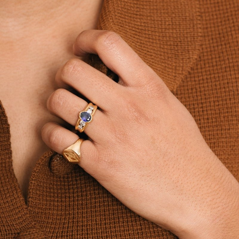 Bague en or jaune saphir et diamants - Castafiore