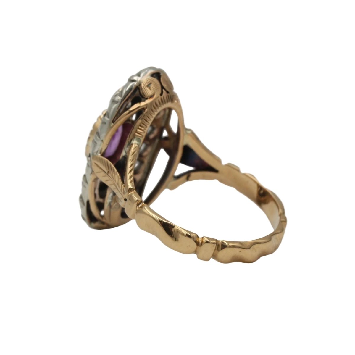 Bague en or jaune, saphir et diamants - Castafiore