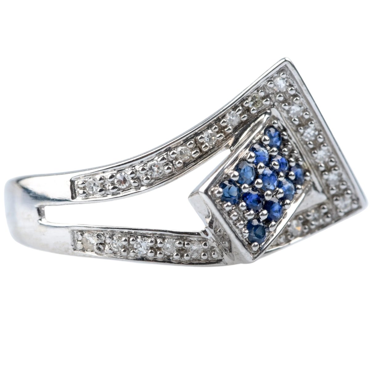 Bague en or jaune, saphirs et diamants - Castafiore