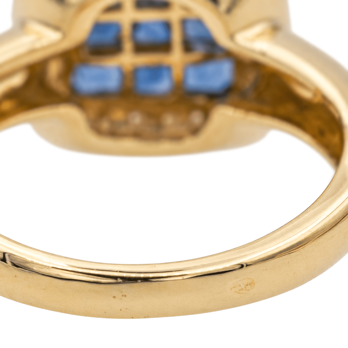 Bague en or jaune, saphirs et diamants - Castafiore