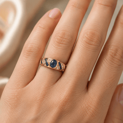 Bague en or jaune, saphirs et diamants - Castafiore