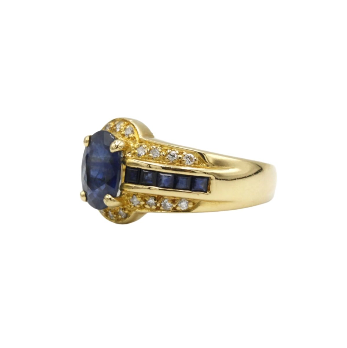 Bague en or jaune, saphirs et diamants - Castafiore