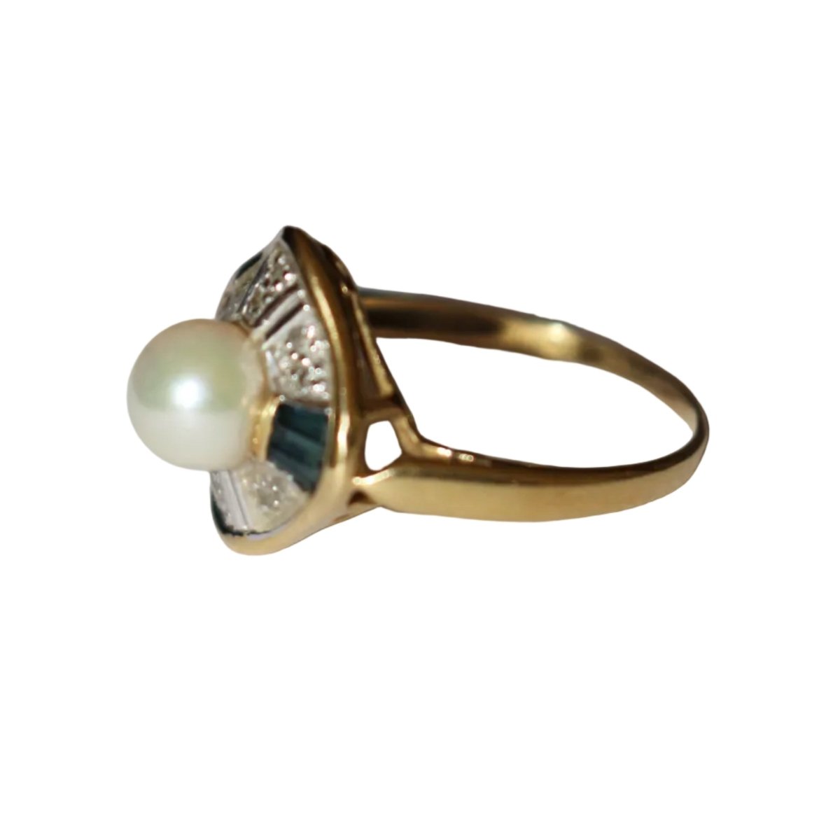Bague en or jaune, saphirs, perle et diamants - Castafiore