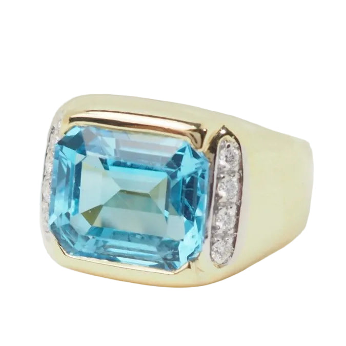 Bague en or jaune, Topaze bleue et diamants - Castafiore