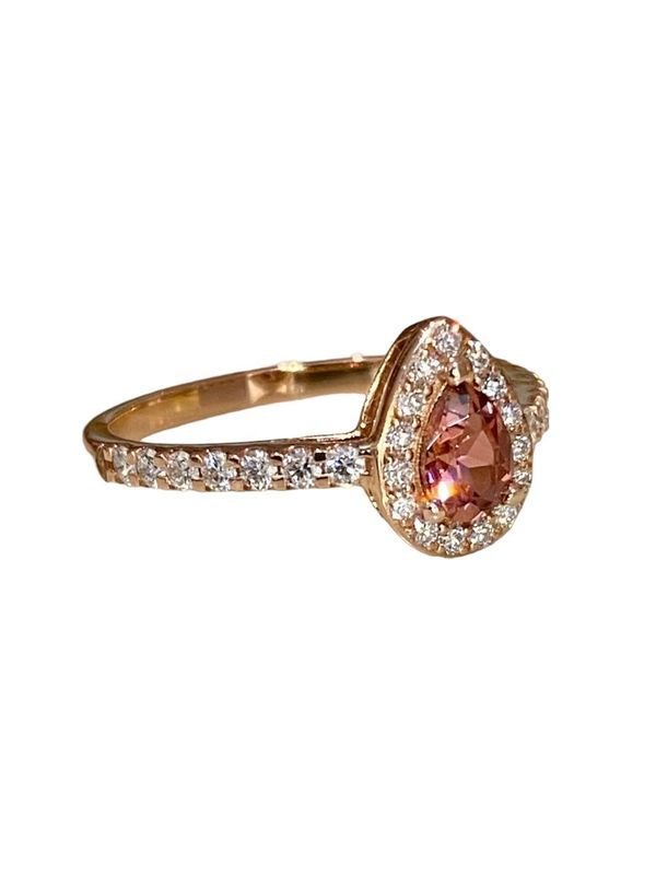 Bague, en or rose 18k, ornée d'une tourmaline et diamants - Castafiore