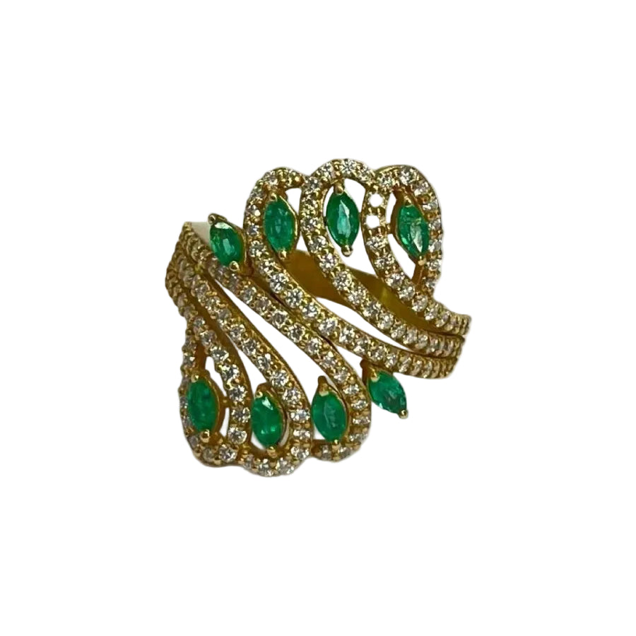 Bague en or rose émeraudes et diamants - Castafiore