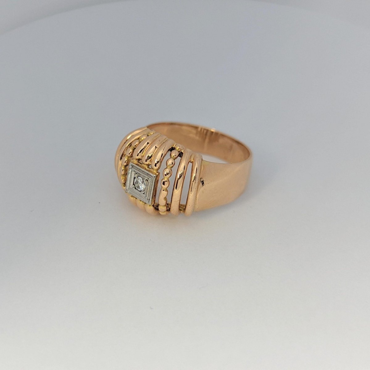 Bague en or rose et diamant - Castafiore