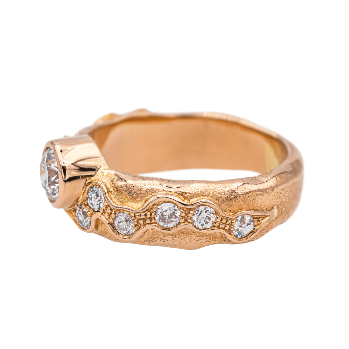 Bague en or rose et diamants - Castafiore