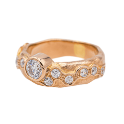 Bague en or rose et diamants - Castafiore