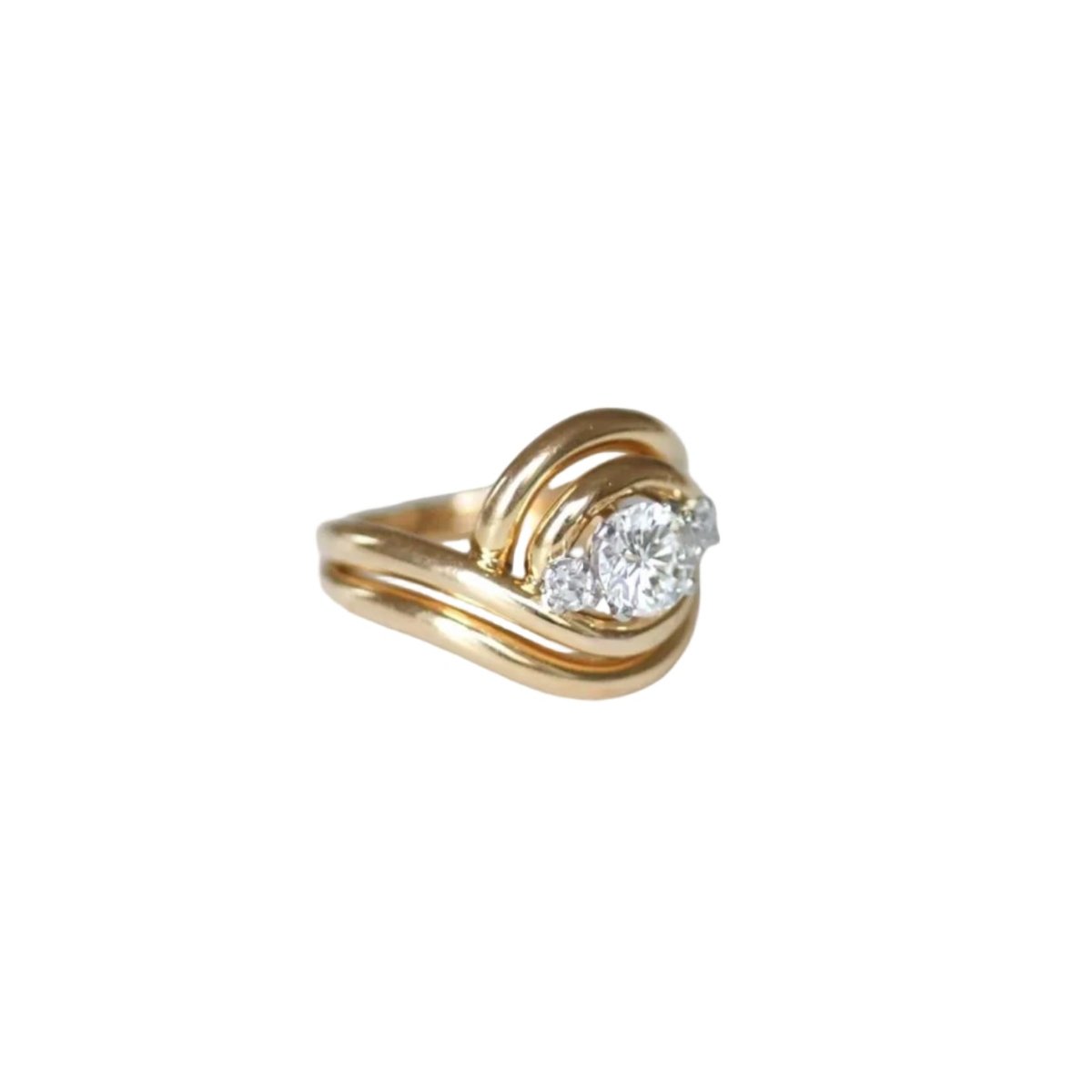 Bague en or rose, platine, et diamants - Castafiore