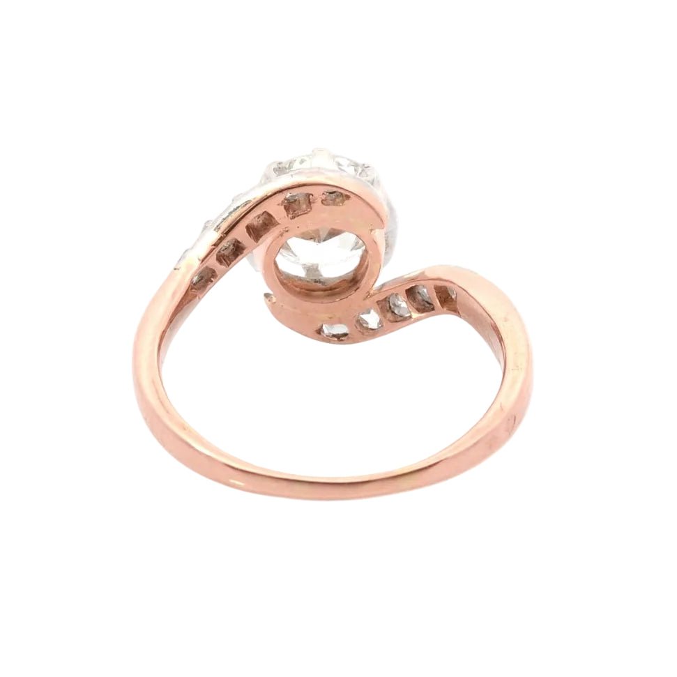 Ring former diamonds in gold and paltinium