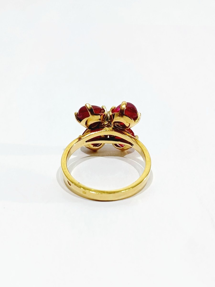 Bague En Or, Rubis Et Diamants - Castafiore