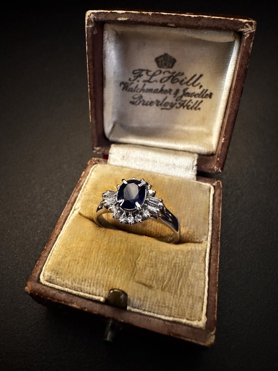 Bague en platine avec saphir et diamants - Castafiore